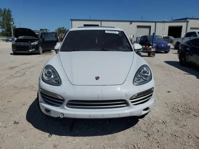 2014 PORSCHE CAYENNE   