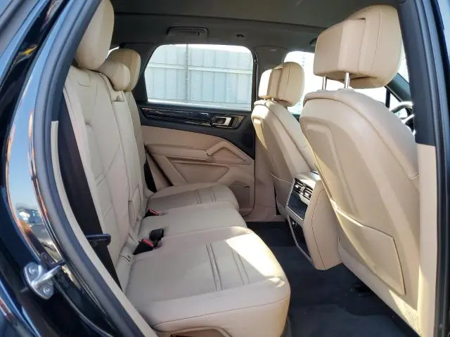 2023 PORSCHE CAYENNE BASE  