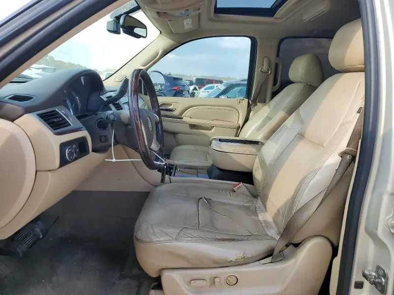 2012 CADILLAC ESCALADE ESV LUXURY  