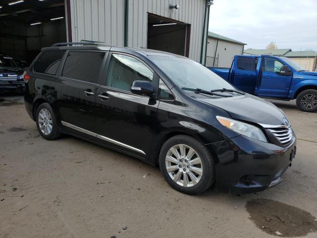 2013 TOYOTA SIENNA XLE