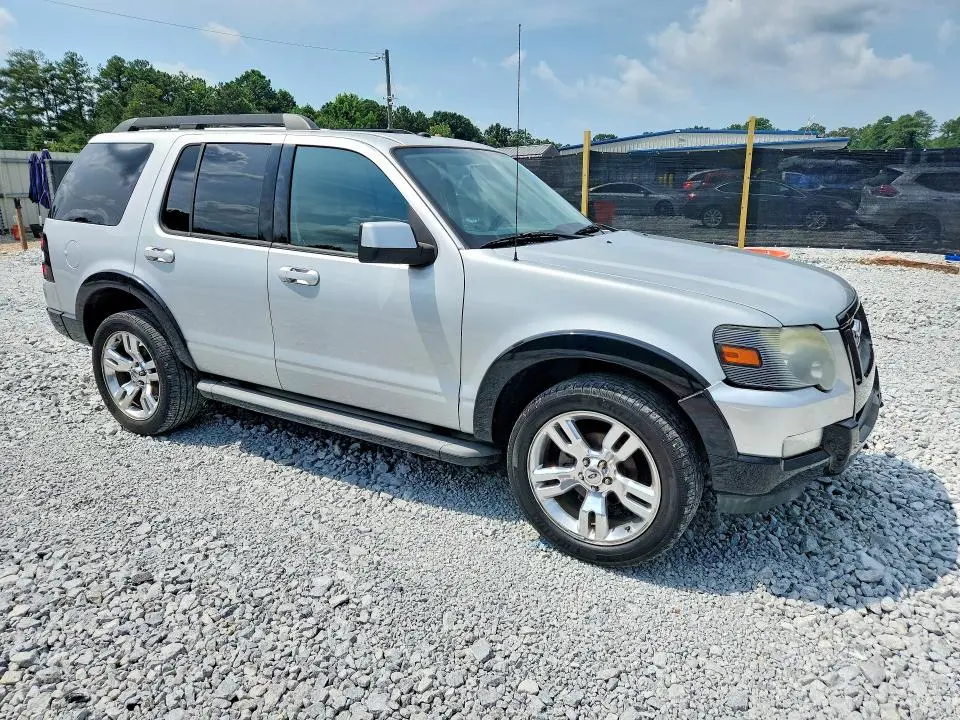 2010 FORD EXPLORER XLT  