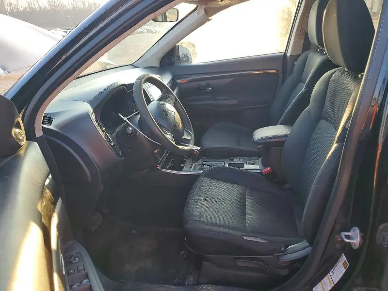 2019 MITSUBISHI OUTLANDER ES  