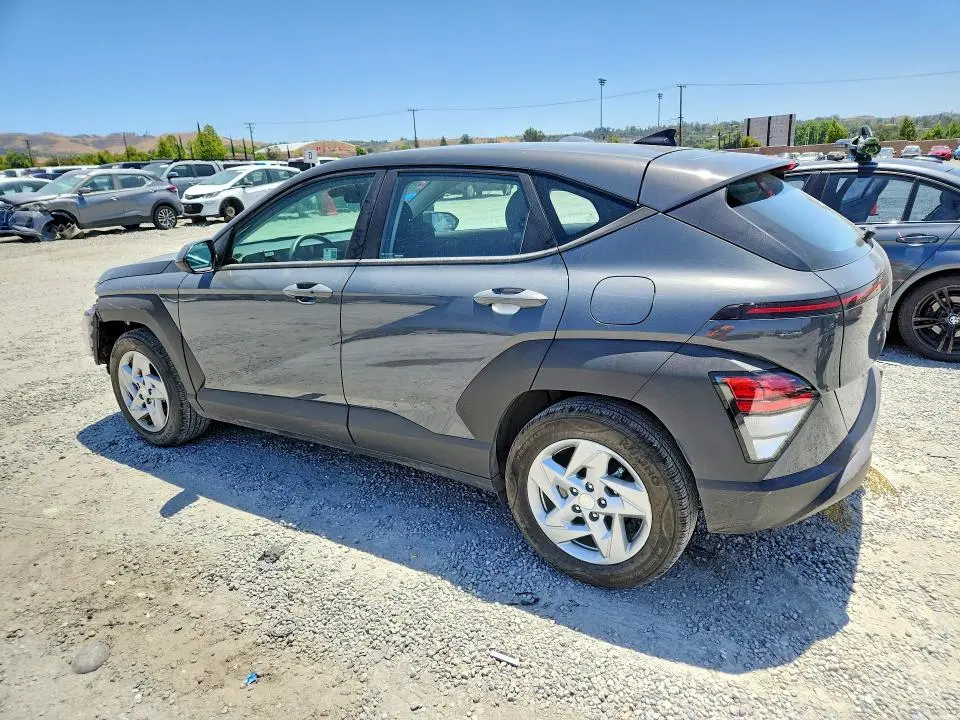 2025 HYUNDAI KONA SE  