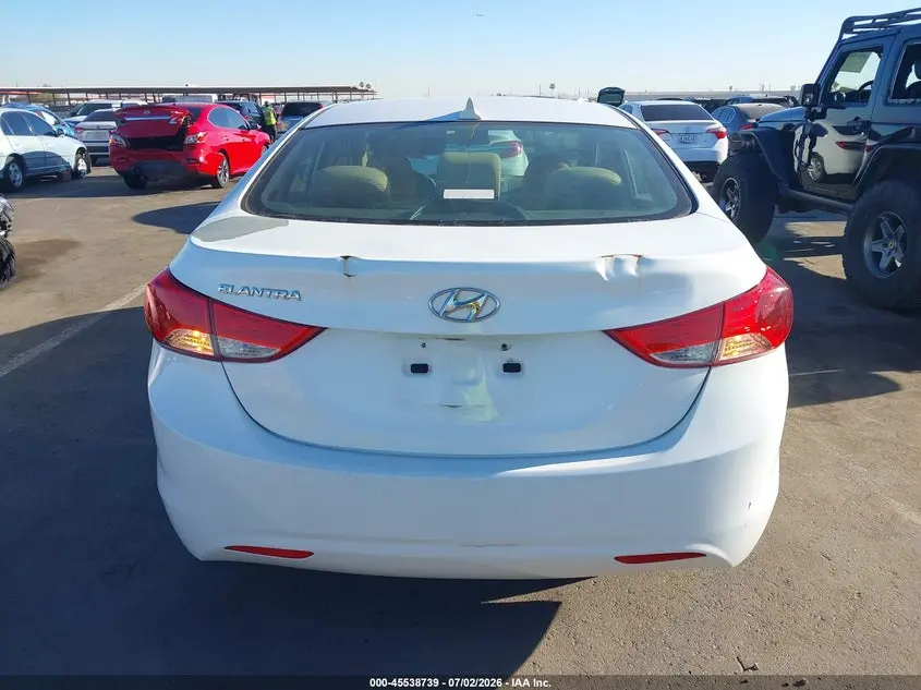 2013 HYUNDAI ELANTRA GLS