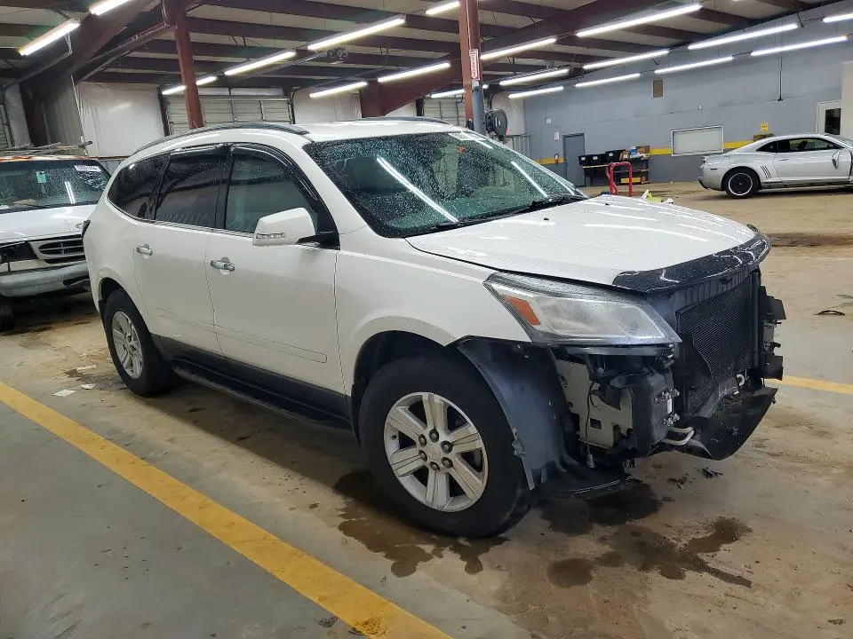 2014 CHEVROLET TRAVERSE LT  