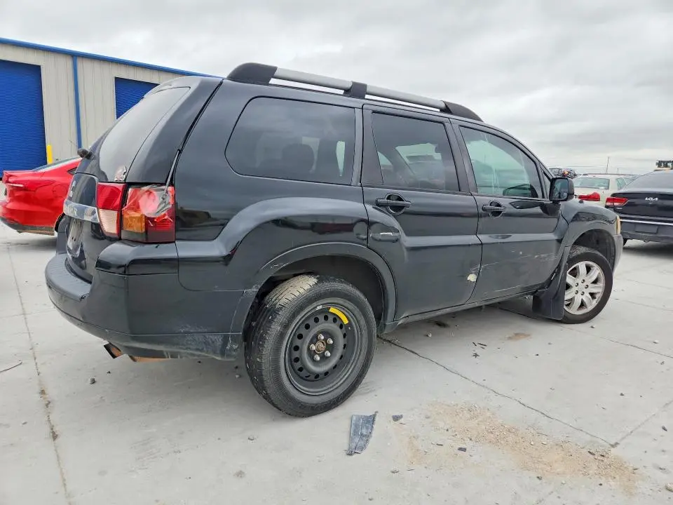2011 MITSUBISHI ENDEAVOR LS  