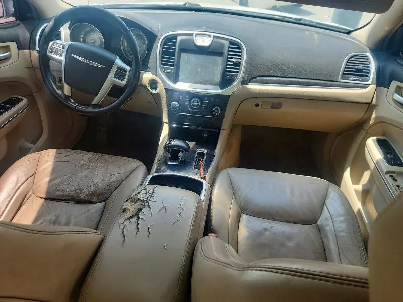 2012 CHRYSLER 300 LIMITED  