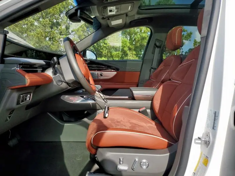 2024 LINCOLN NAUTILUS BLACK LABEL  