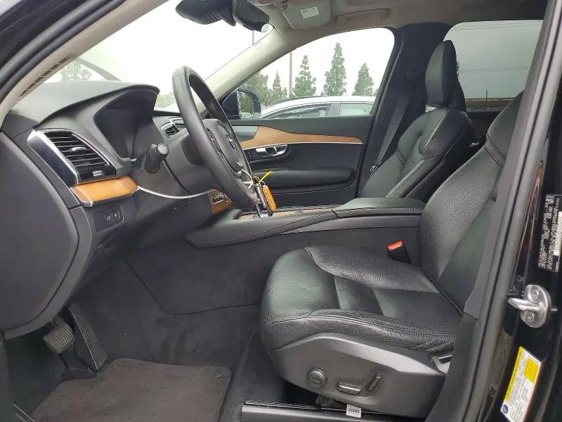 2023 VOLVO XC90 PLUS  