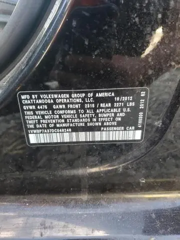 2013 VOLKSWAGEN PASSAT SE  