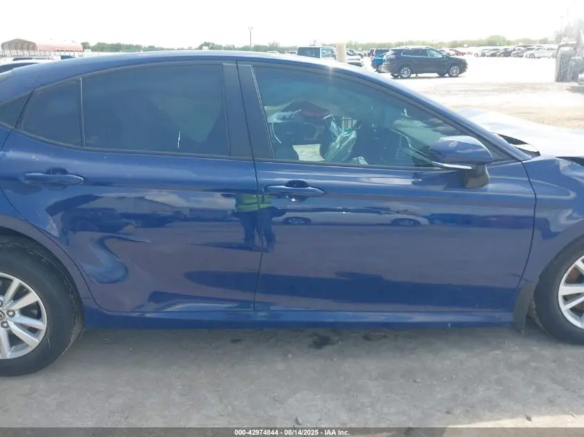 2025 TOYOTA CAMRY LE