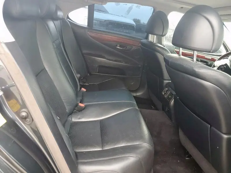 2011 LEXUS LS 460  