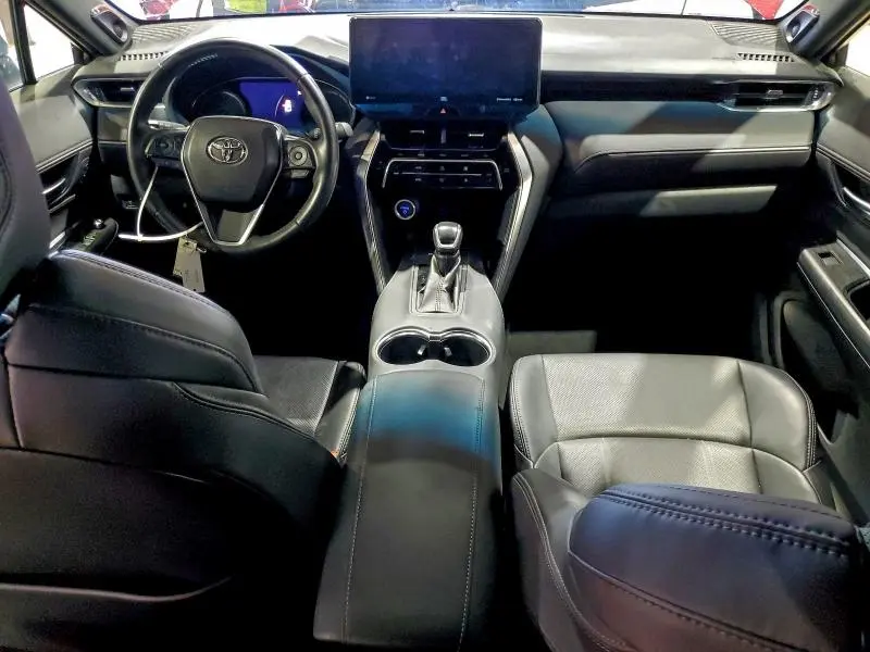 2021 TOYOTA VENZA LE  