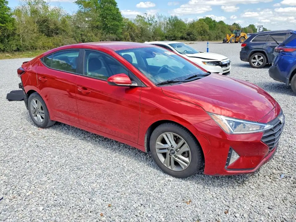 2020 HYUNDAI ELANTRA SEL  