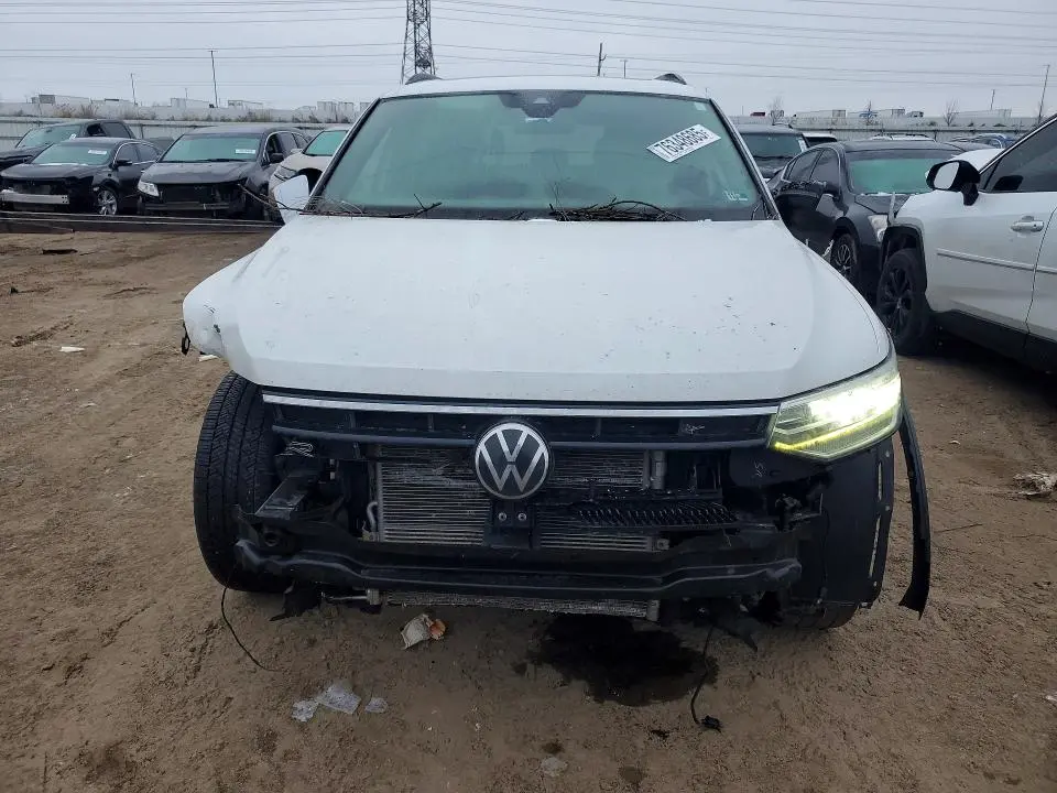 2023 VOLKSWAGEN TIGUAN SE R-LINE BLACK  