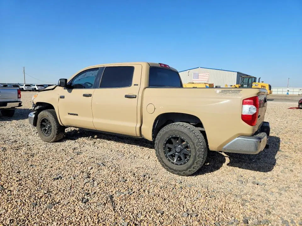 2017 TOYOTA TUNDRA SR5  