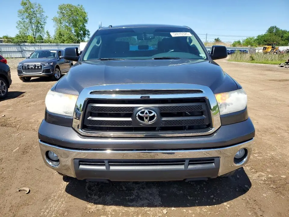 2013 TOYOTA TUNDRA CREWMAX SR5  