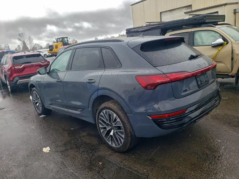 2024 AUDI Q8 E-TRON PRESTIGE  