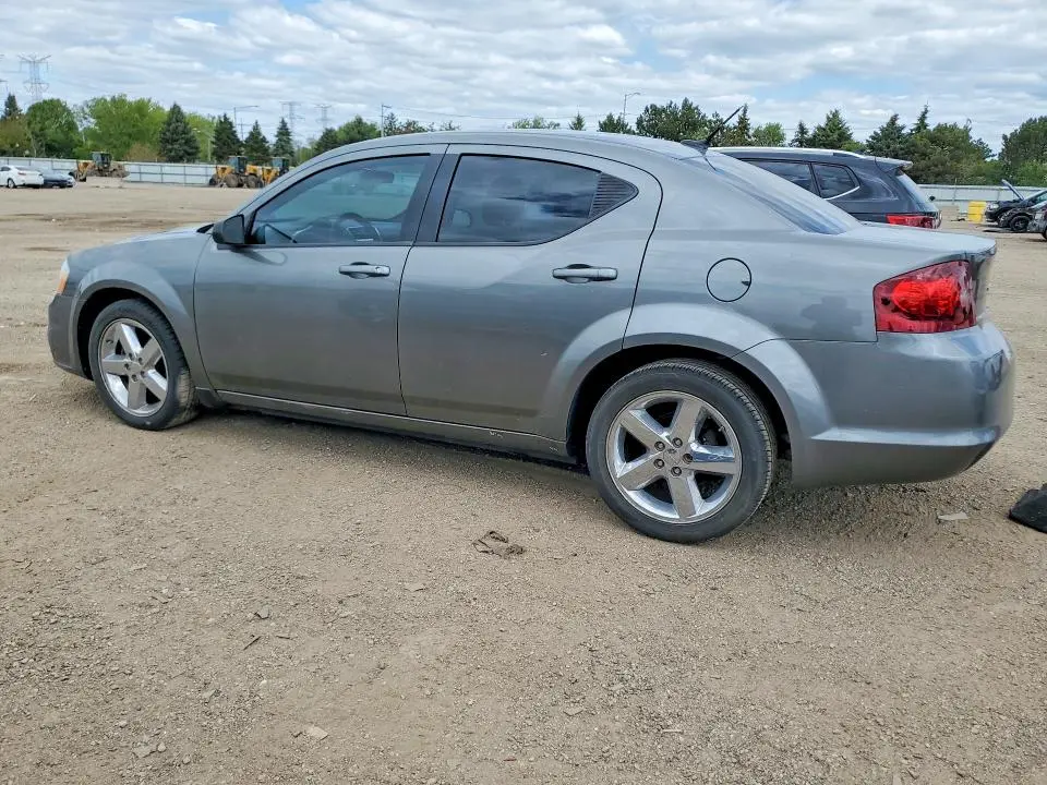 2013 DODGE AVENGER SE  