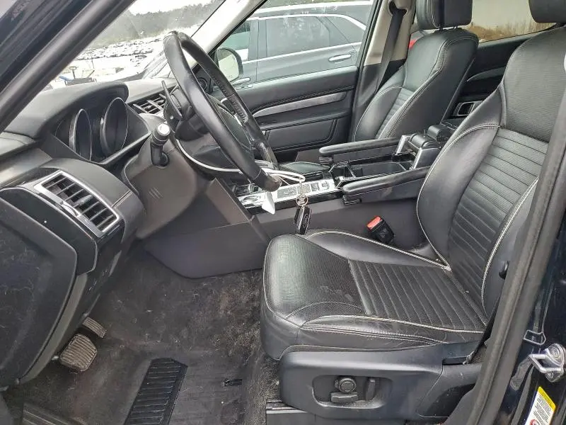 2017 LAND ROVER DISCOVERY FIRST EDITION  