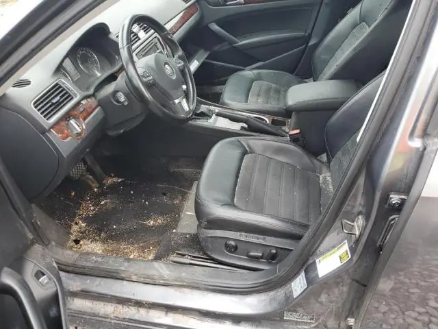 2013 VOLKSWAGEN PASSAT SEL  