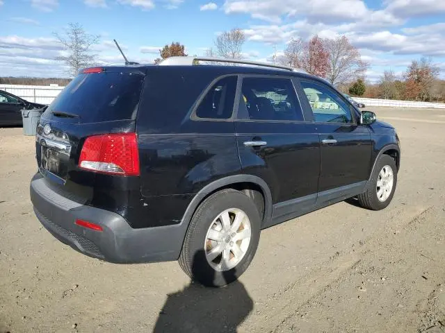 2013 KIA SORENTO LX  
