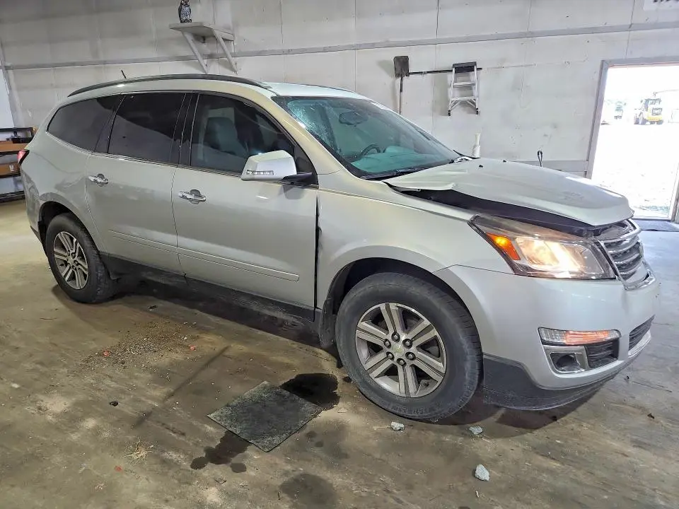 2017 CHEVROLET TRAVERSE LT  