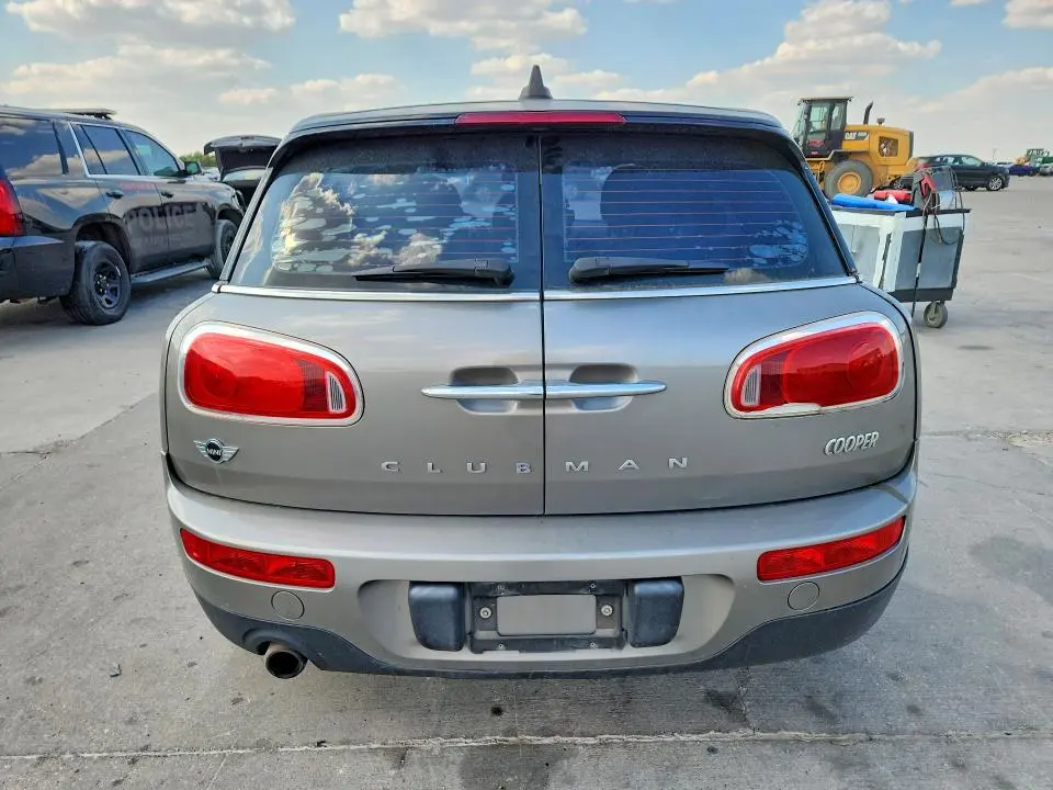 2017 MINI COOPER CLUBMAN  