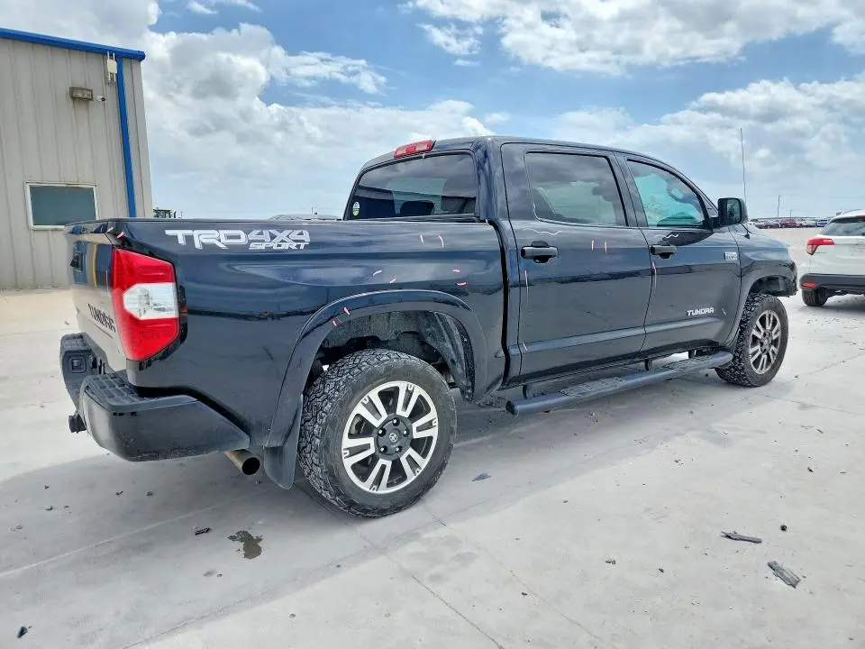 2019 TOYOTA TUNDRA SR5  