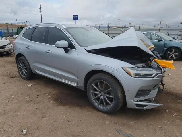 2018 VOLVO XC60 T6 MOMENTUM  
