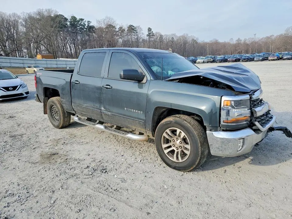 2017 CHEVROLET SILVERADO K1500 LT  