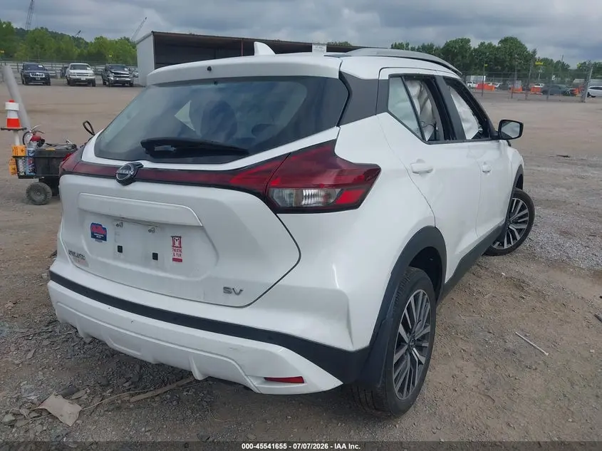2022 NISSAN KICKS SV XTRONIC CVT