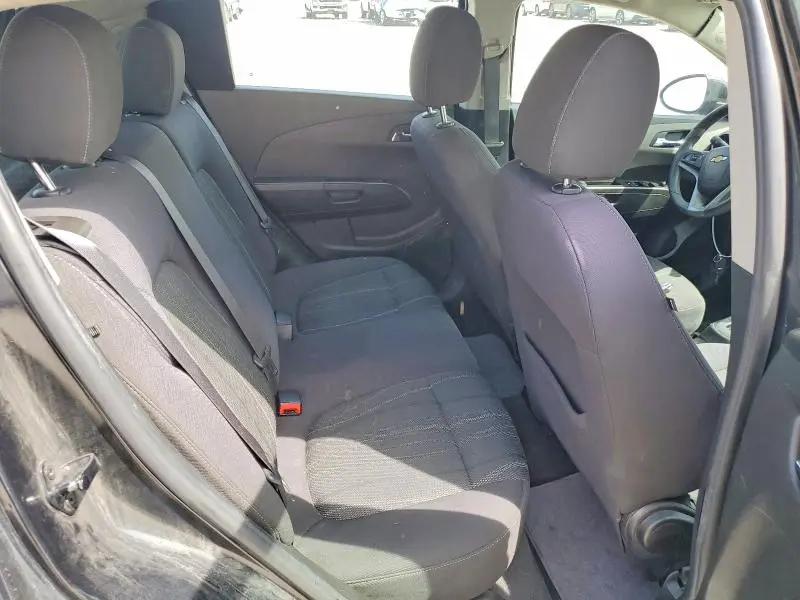 2015 CHEVROLET SONIC LT  