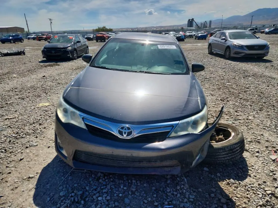 2012 TOYOTA CAMRY XLE  