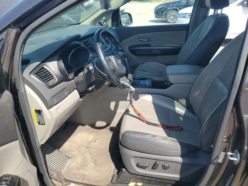 2017 KIA SEDONA LX  