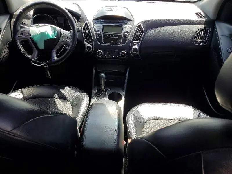 2010 HYUNDAI TUCSON GLS  