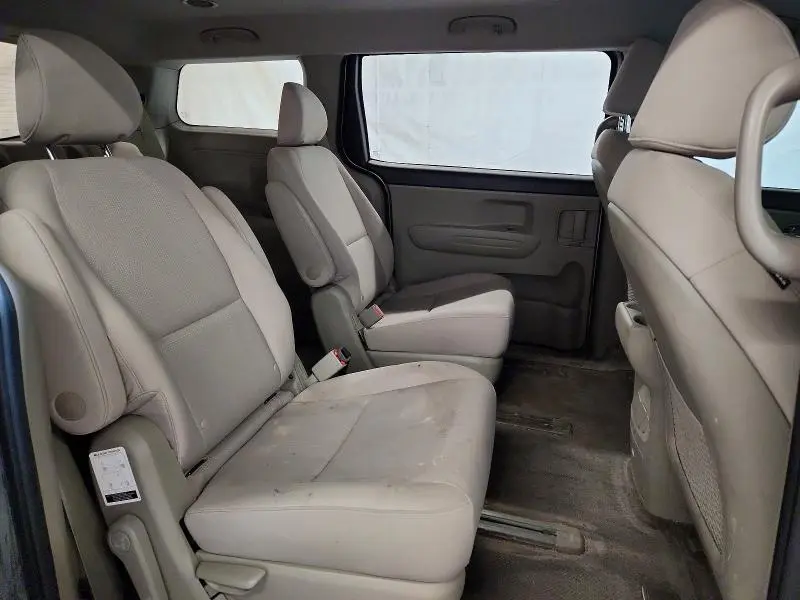 2020 KIA SEDONA L  