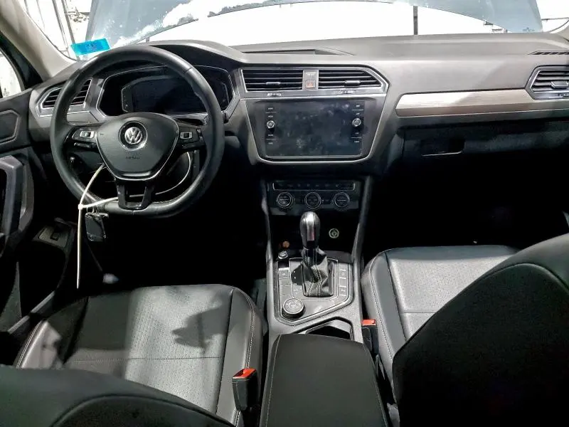 2021 VOLKSWAGEN TIGUAN SE  