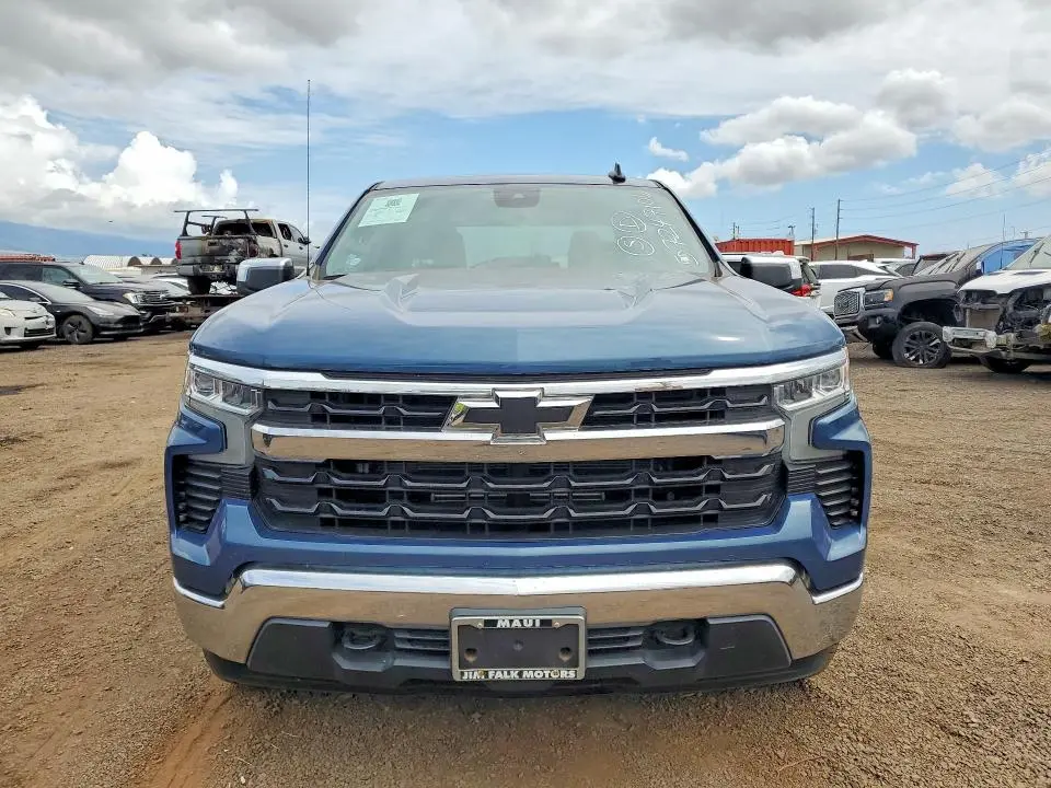 2024 CHEVROLET SILVERADO K1500 LT  