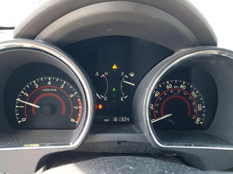 2011 TOYOTA HIGHLANDER SE  