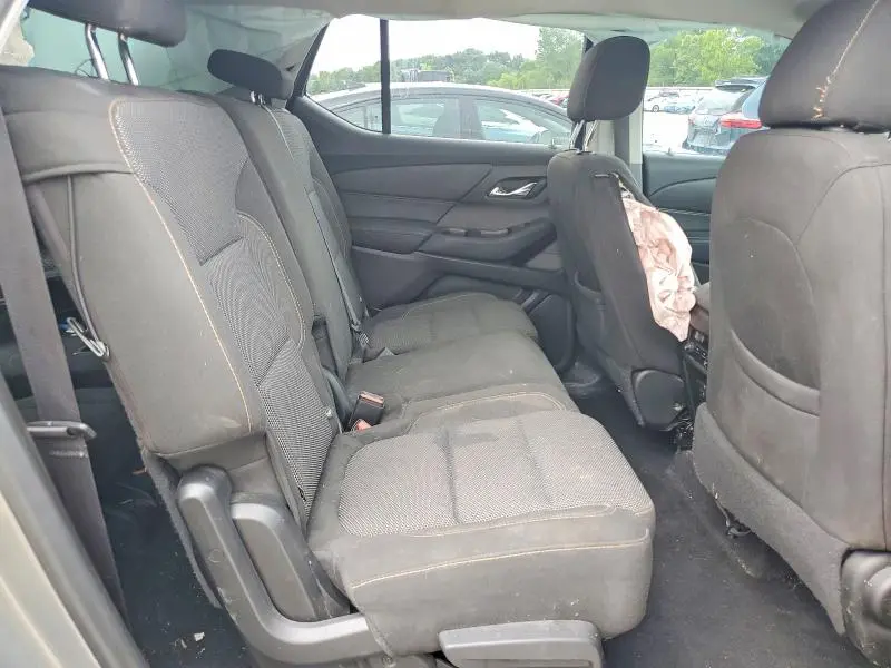 2018 CHEVROLET TRAVERSE LT  