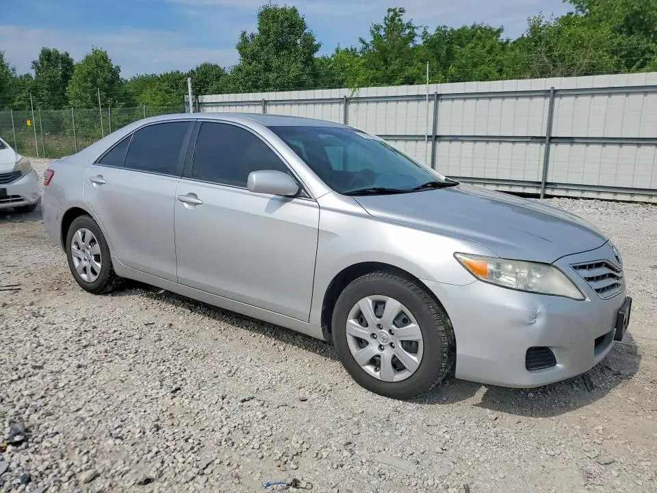 2011 TOYOTA CAMRY LE  