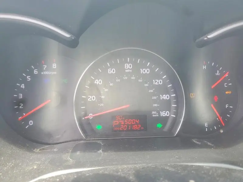 2014 KIA SORENTO LX  