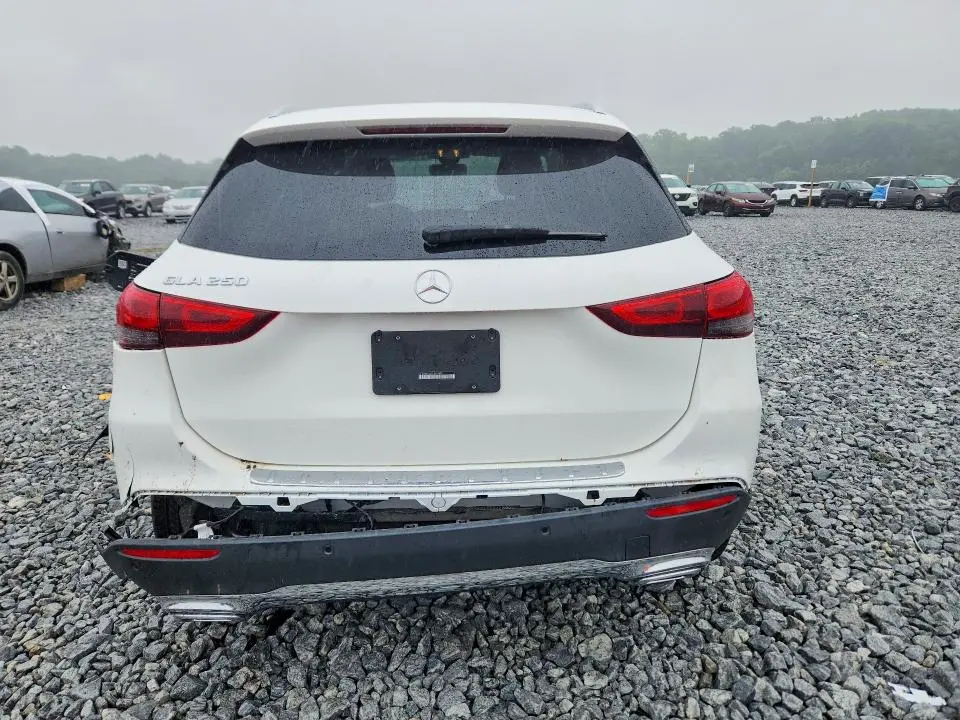 2023 MERCEDES-BENZ GLA 250  