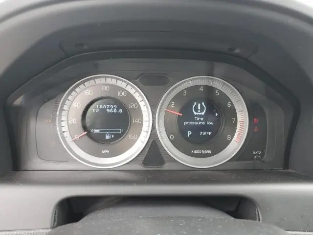 2011 VOLVO XC60 T6  