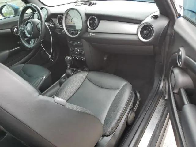 2014 MINI COOPER 