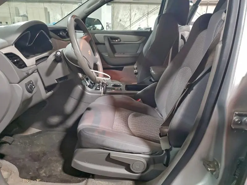 2015 CHEVROLET TRAVERSE LS  