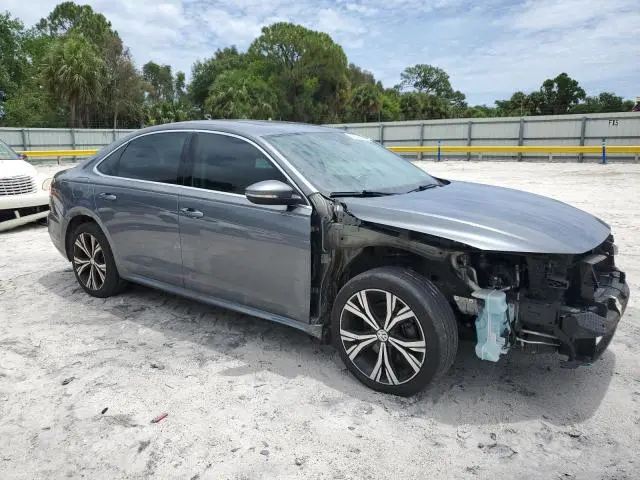 2021 VOLKSWAGEN PASSAT SE  