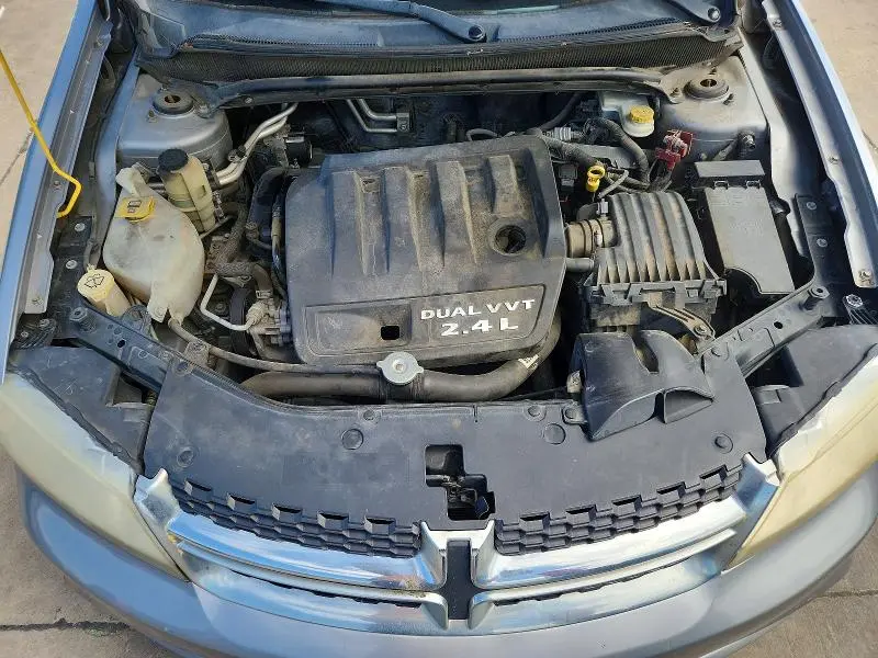 2013 DODGE AVENGER SE  