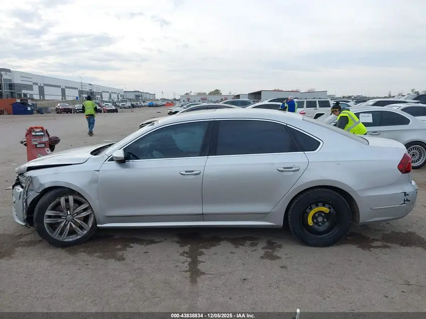 2017 VOLKSWAGEN PASSAT 1.8T SE